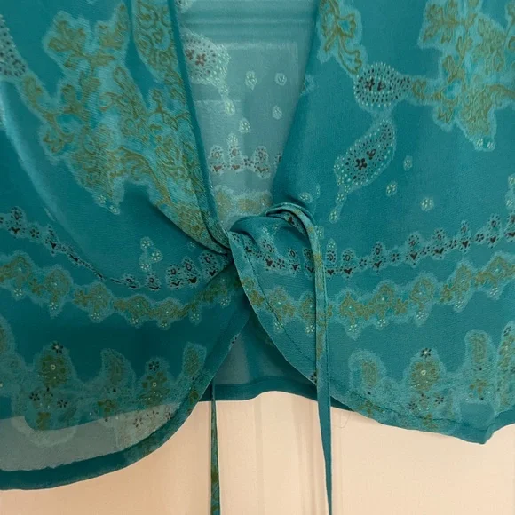 Ann Taylor 100% Silk Blouse Size XS, 2 - Picture 5 of 7